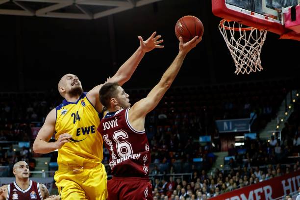 中再次上演 中再次上演